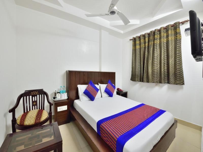 Hotel Sai International Ню Делхи Екстериор снимка