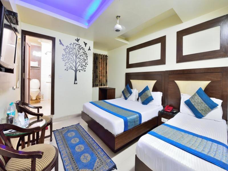 Hotel Sai International Ню Делхи Екстериор снимка